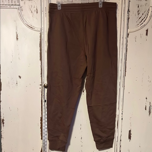 GAP Brown Joggers with Soft Cotton Blend and Relaxed Fit - Picture 8 of 8